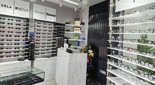 Awwal Opticals — Shop Fitout — Bur Dubai
